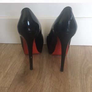 AUTHENTIC CHRISTIAN LOUBOUTINS FOR SALE!!